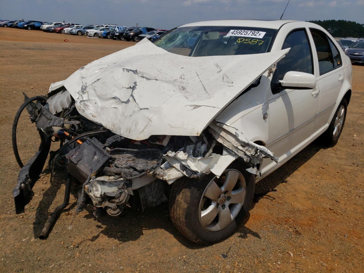 Photo 2 from auction – 2004 VOLKSWAGEN JETTA GLS with VIN 3VWSR69M94M100587