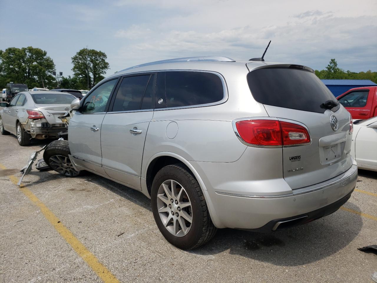 Photo 3 from auction – 2017 BUICK ENCLAVE with VIN 5GAKRAKD4HJ165724