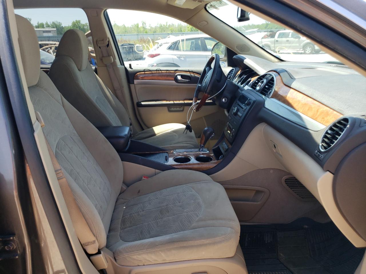 Photo 5 from auction – 2011 BUICK ENCLAVE CX with VIN 5GAKRAED5BJ146716