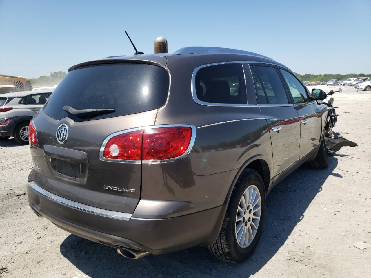 Photo 4 from auction – 2011 BUICK ENCLAVE CX with VIN 5GAKRAED5BJ146716