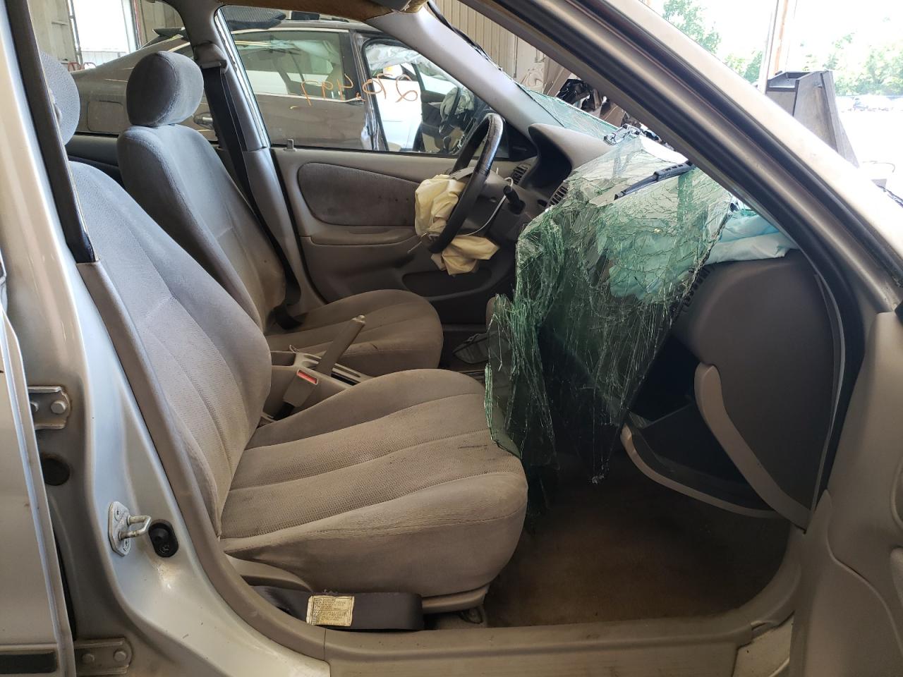 Photo 5 from auction – 2002 TOYOTA COROLLA CE with VIN 2T1BR12E32C527794