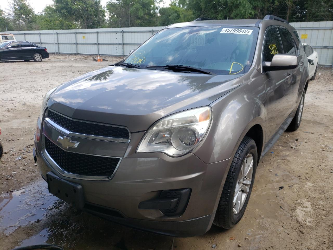 Фото 2 с аукциона – 2011 CHEVROLET EQUINOX LT с VIN 2CNALDEC2B6423660