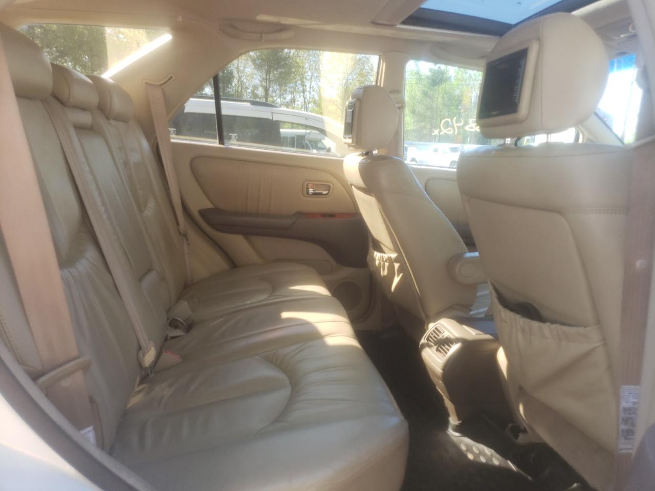 Photo 6 from auction – 2001 LEXUS RX 300 with VIN JTJHF10U010196840