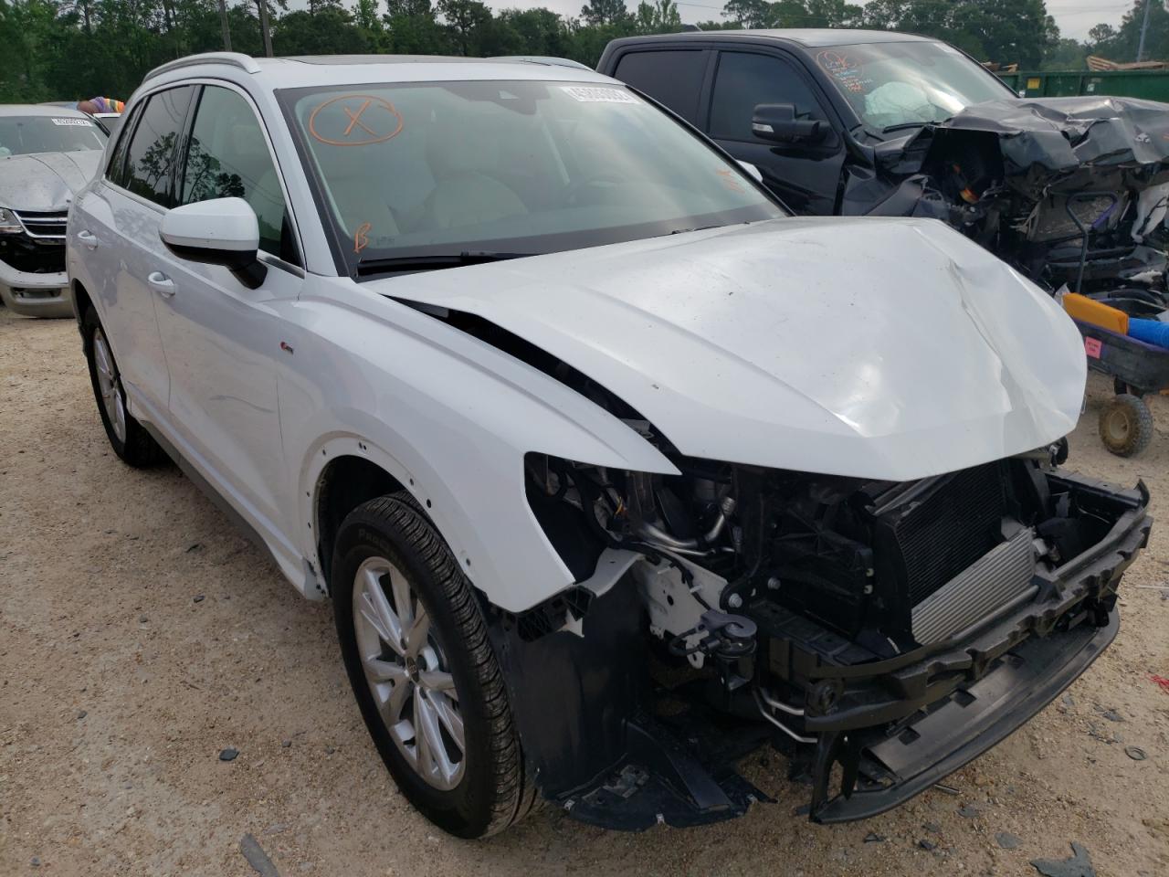 AUDI Q3 PREMIUM 2022 with VIN WA1DECF30N1026681 - Photo from auction