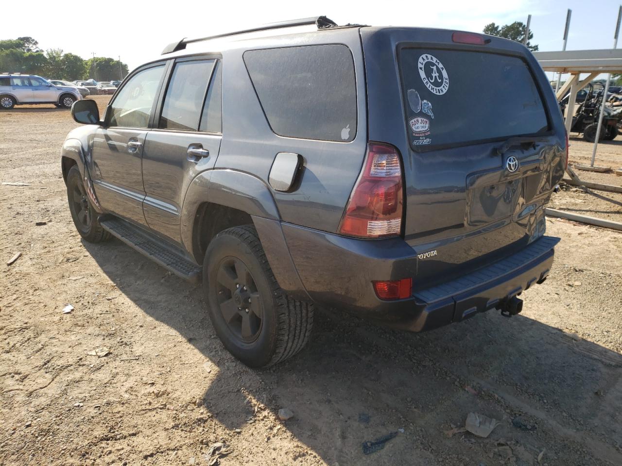 Photo 3 from auction – 2005 TOYOTA 4RUNNER SR with VIN JTEZU14R850060881
