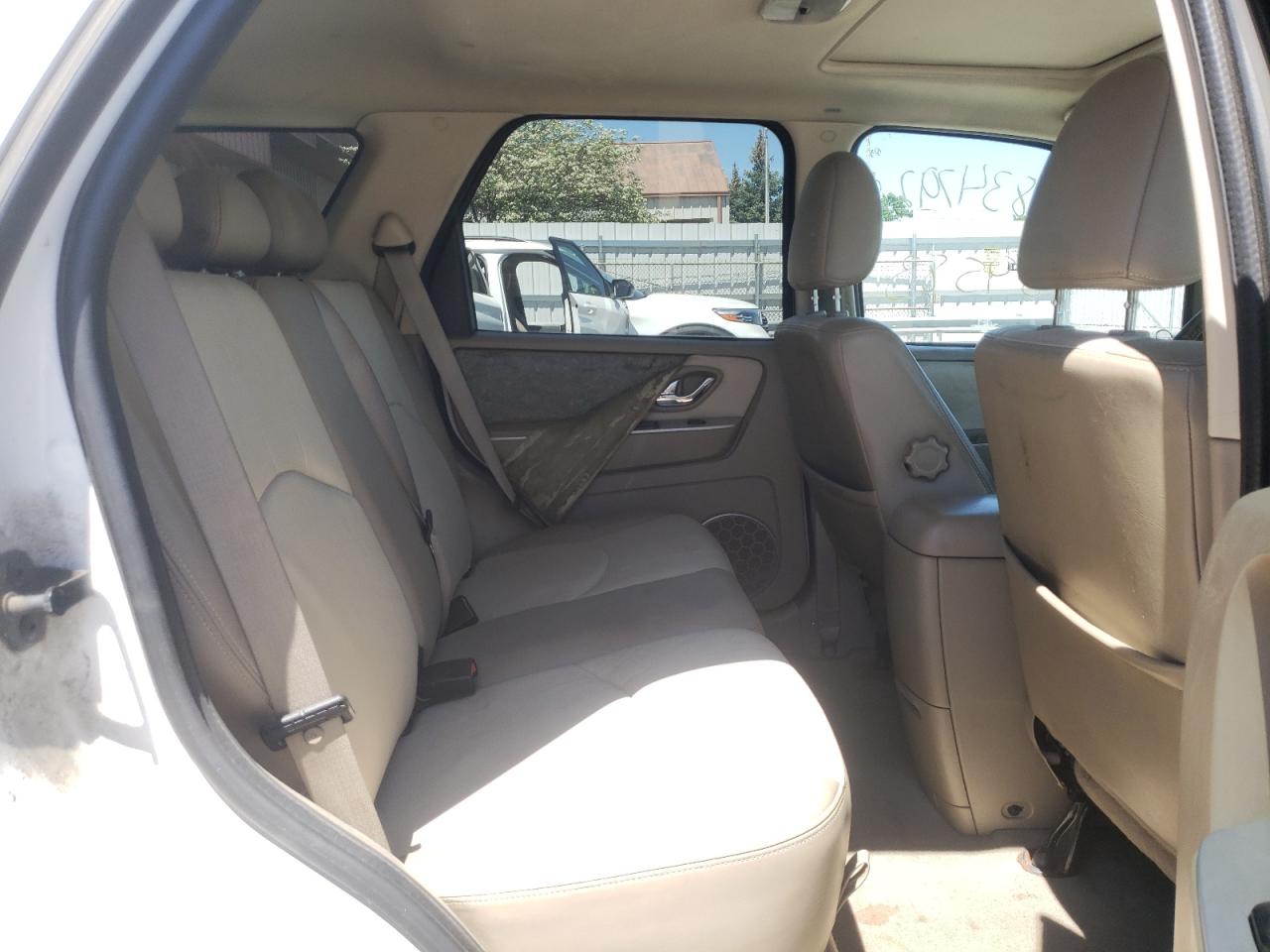Photo 6 from auction – 2007 MERCURY MARINER PR with VIN 4M2CU87177KJ08042