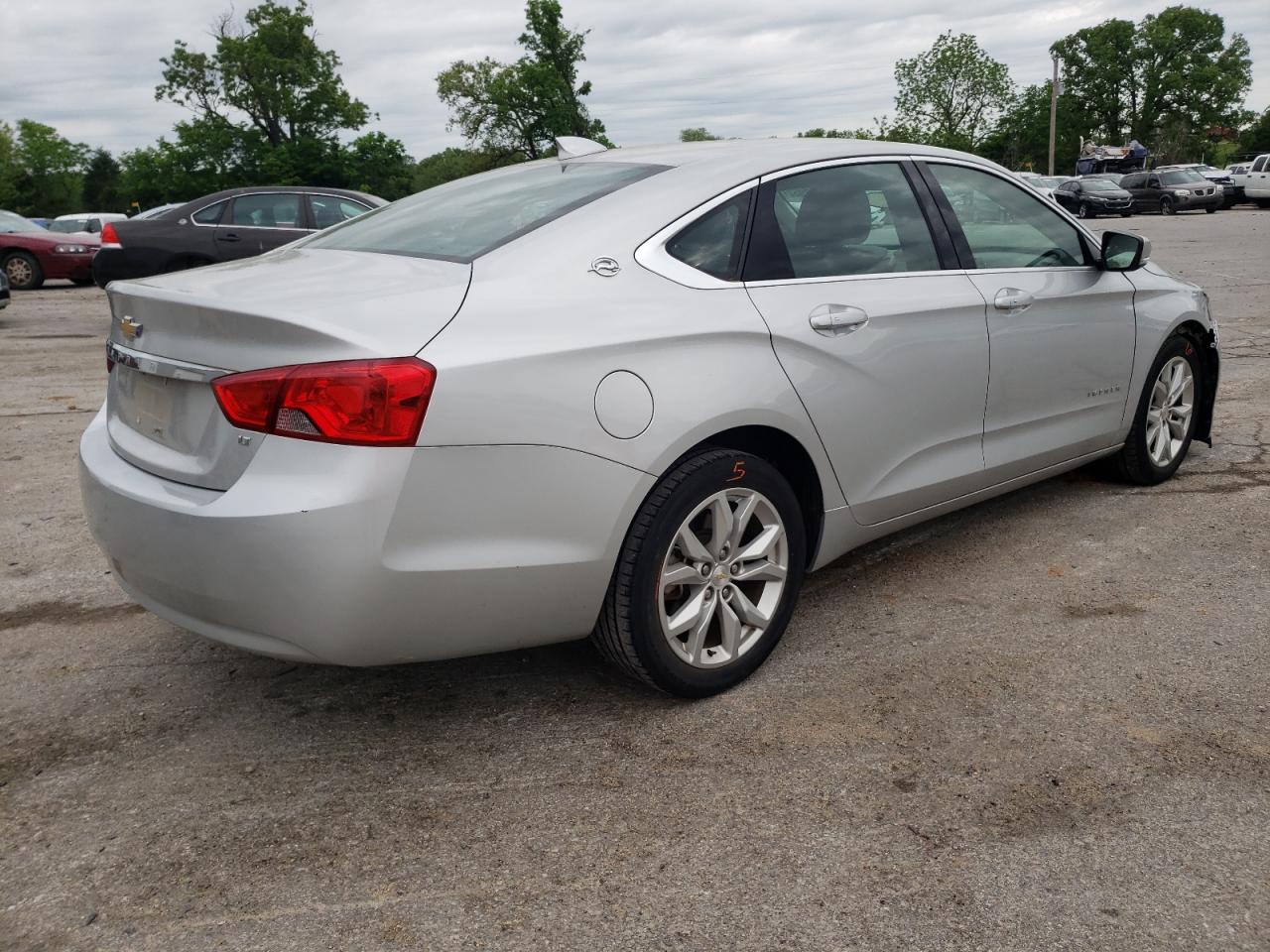 Photo 4 from auction – 2018 CHEVROLET IMPALA LT with VIN 1G1105SA6JU130150