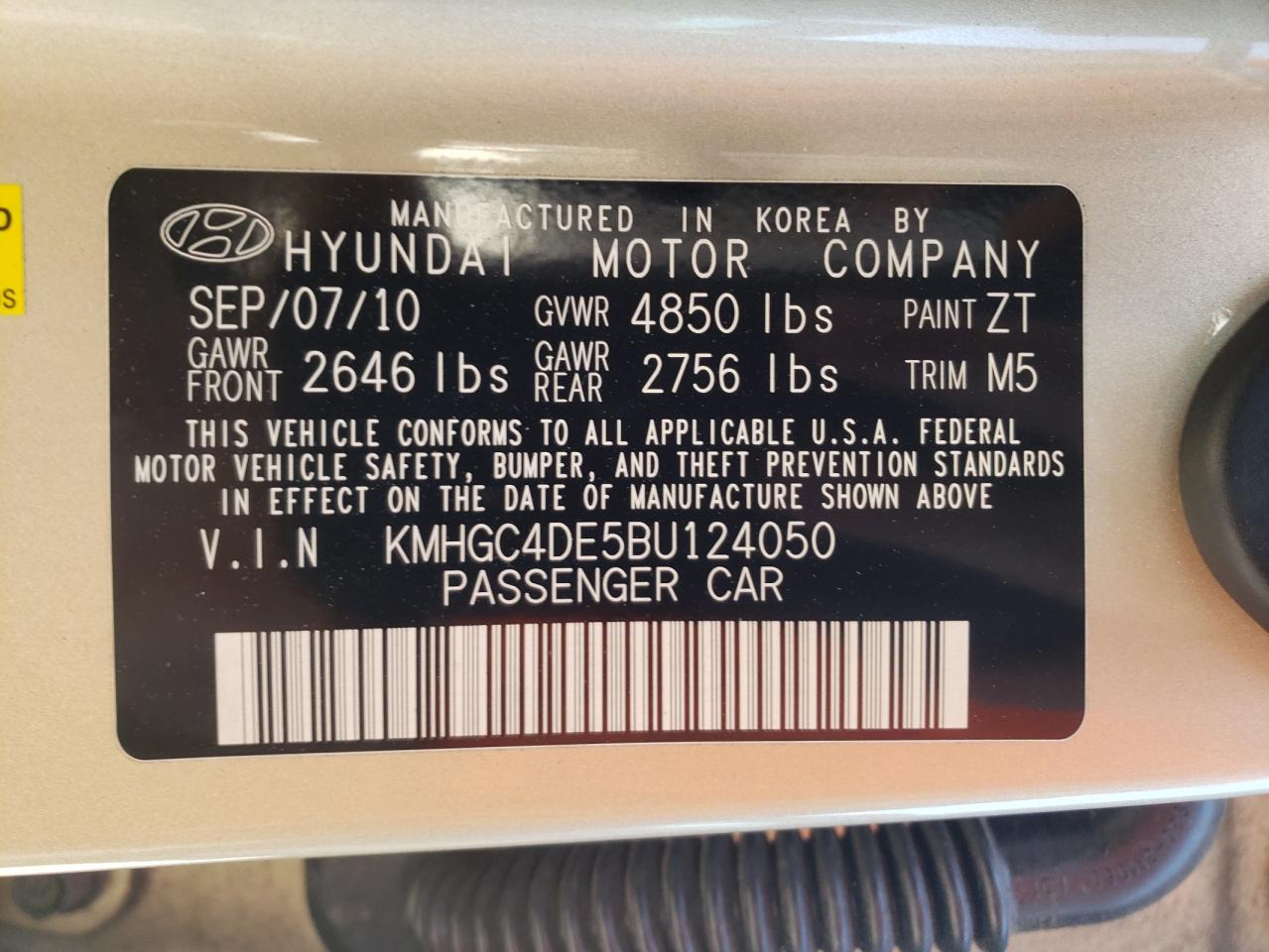Photo 10 from auction – 2011 HYUNDAI GENESIS 3. with VIN KMHGC4DE5BU124050