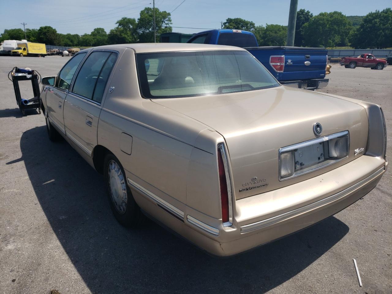Photo 3 from auction – 1998 CADILLAC DEVILLE with VIN 1G6KD54Y6WU803376