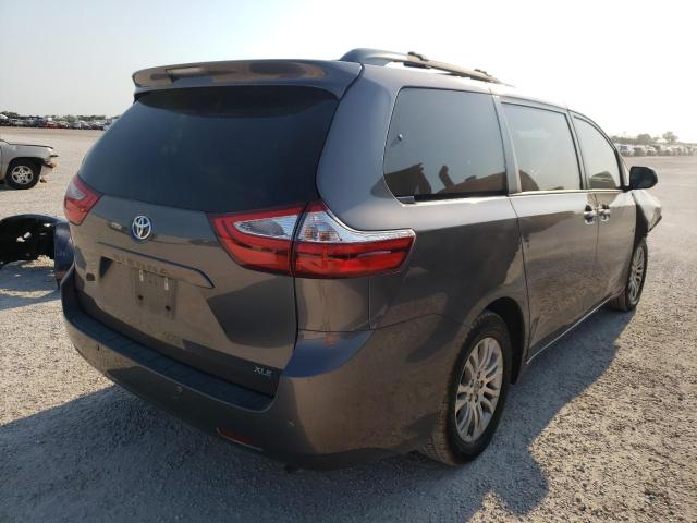 Photo 4 from auction – 2017 TOYOTA SIENNA XLE with VIN 5TDYZ3DC7HS805615