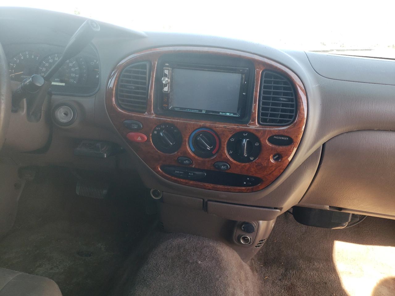 Photo 9 from auction – 2000 TOYOTA TUNDRA ACC with VIN 5TBBT4817YS082220