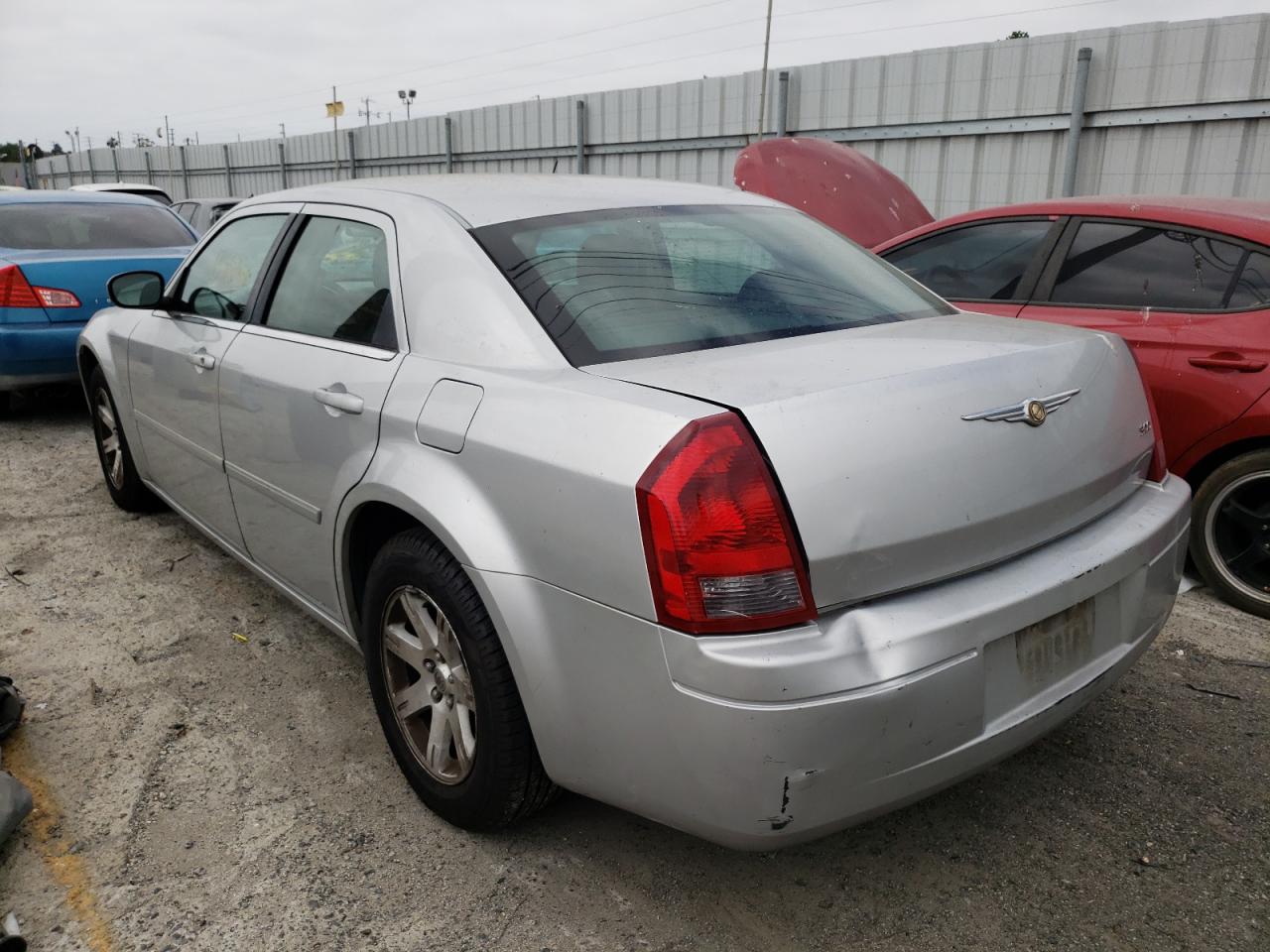 Photo 3 from auction – 2007 CHRYSLER 300 with VIN 2C3LA43R97H862350