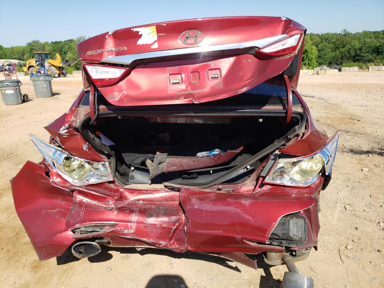 Photo 9 from auction – 2011 HYUNDAI SONATA SE with VIN 5NPEC4AC0BH292834