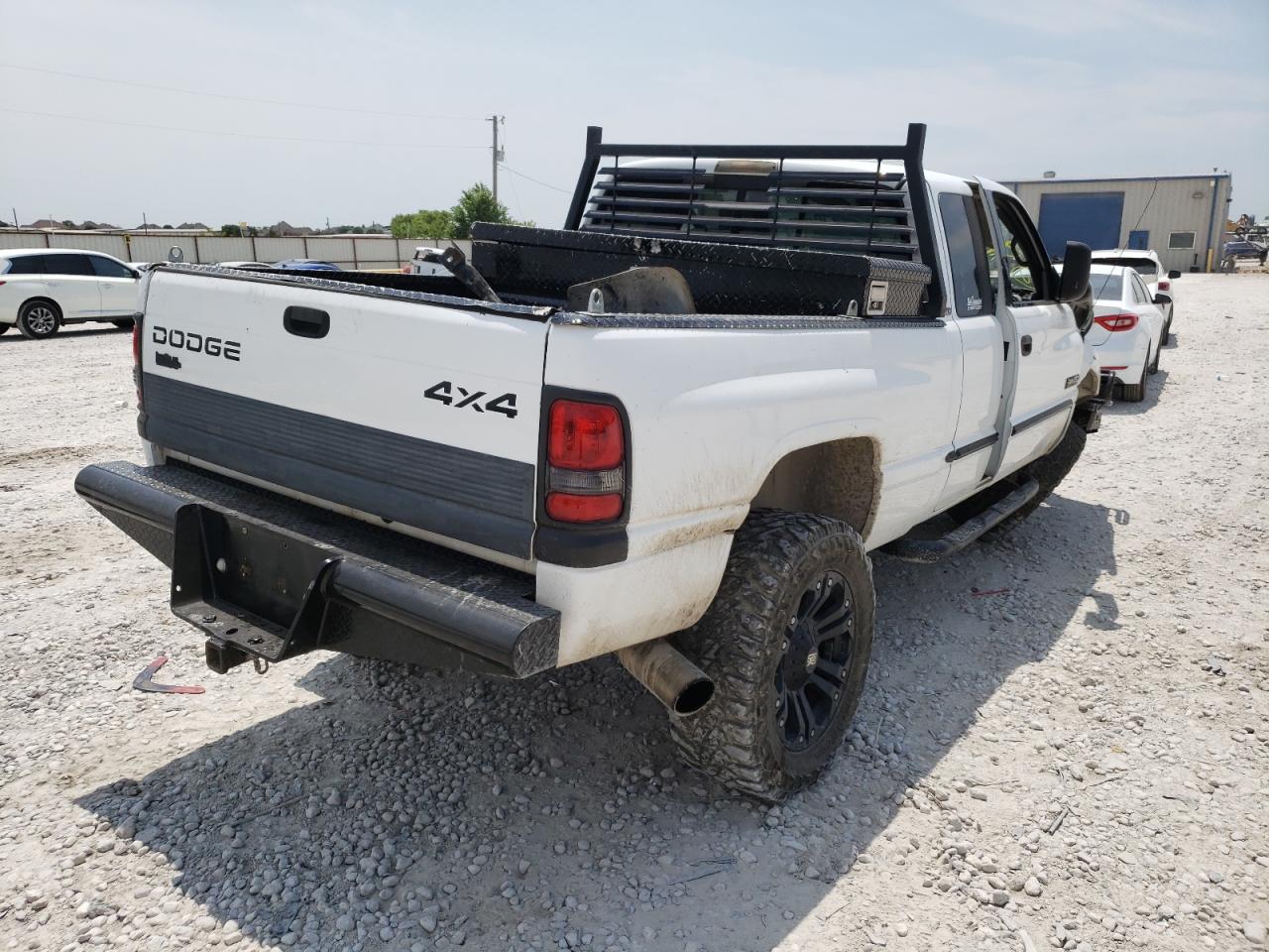 Photo 4 from auction – 2001 DODGE RAM 2500 with VIN 1B7KF23611J211299