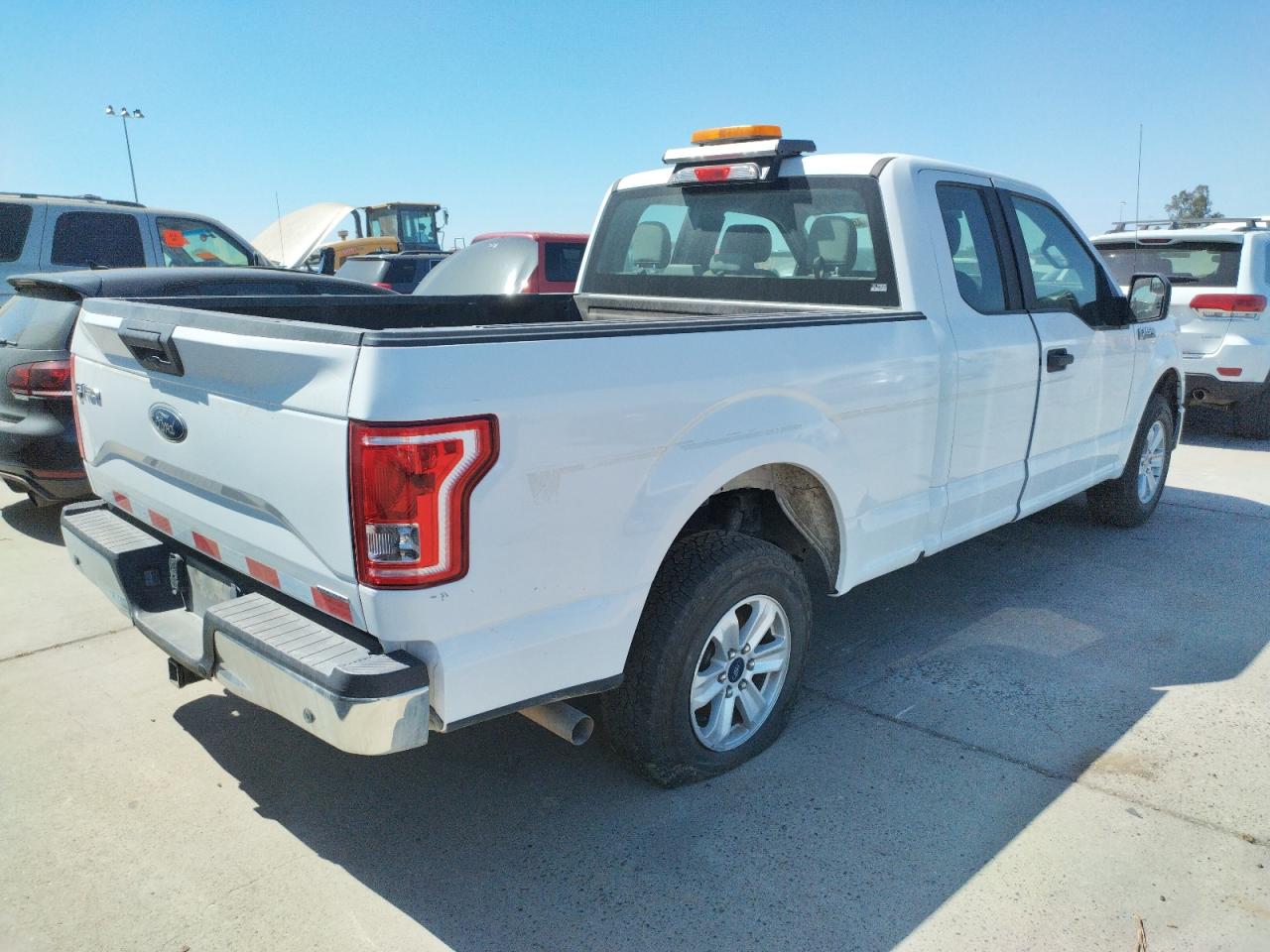 Photo 4 from auction – 2015 FORD F150 SUPER with VIN 1FTEX1CF3FKE52030