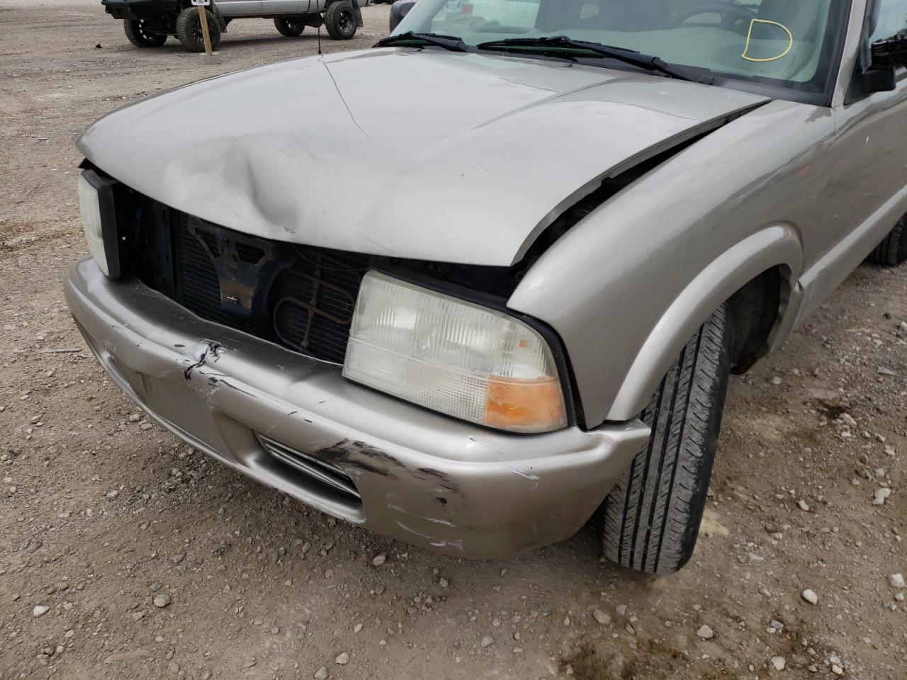 Photo 9 from auction – 2002 GMC SONOMA with VIN 1GTCS145228135665