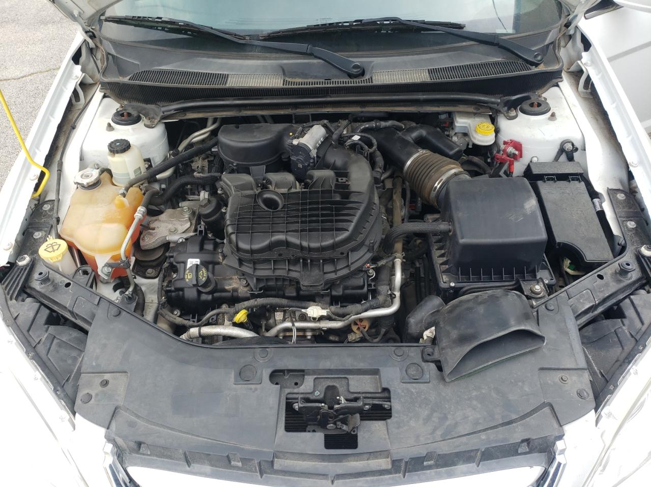 Photo 7 from auction – 2012 CHRYSLER 200 TOURIN with VIN 1C3CCBBG2CN263564