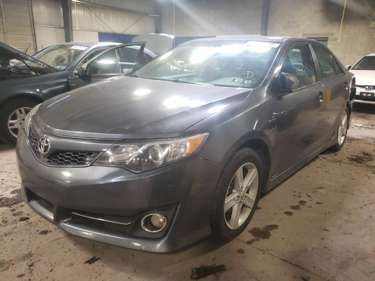 Photo 2 from auction – 2012 TOYOTA CAMRY BASE with VIN 4T1BF1FK4CU185751