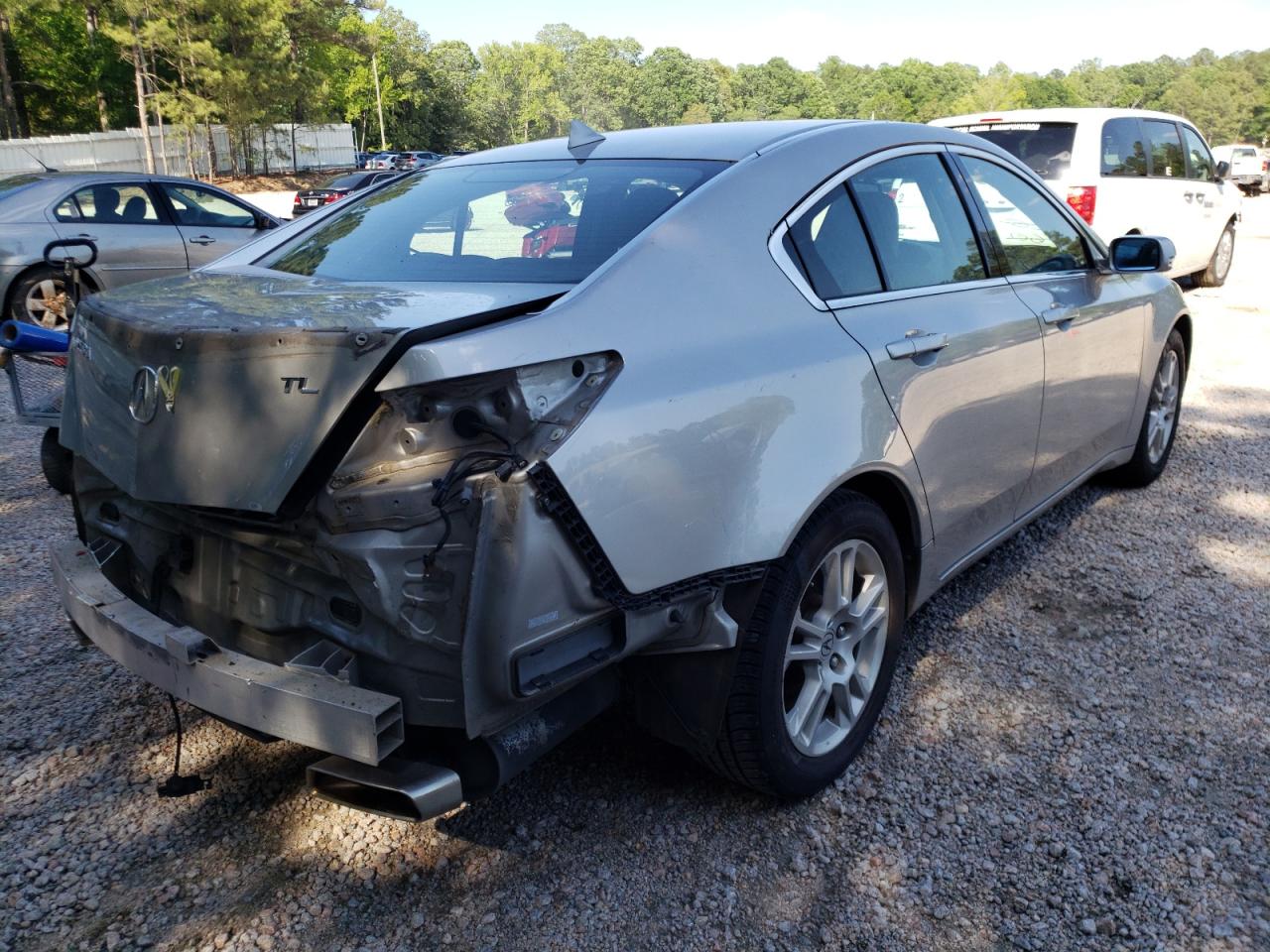 Photo 4 from auction – 2010 ACURA TL with VIN 19UUA8F25AA021137