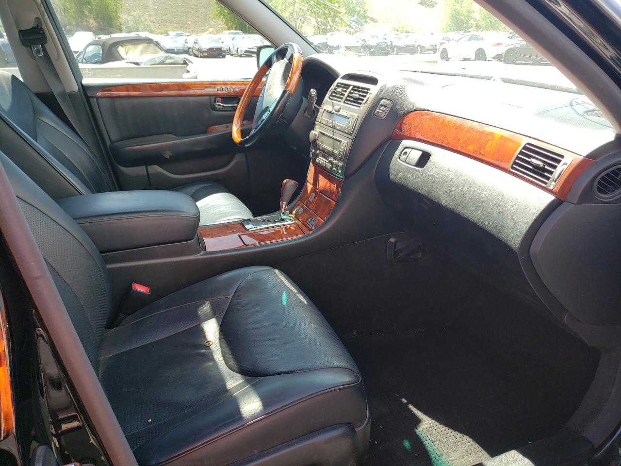 Photo 5 from auction – 2005 LEXUS LS 430 with VIN JTHBN36F750176444