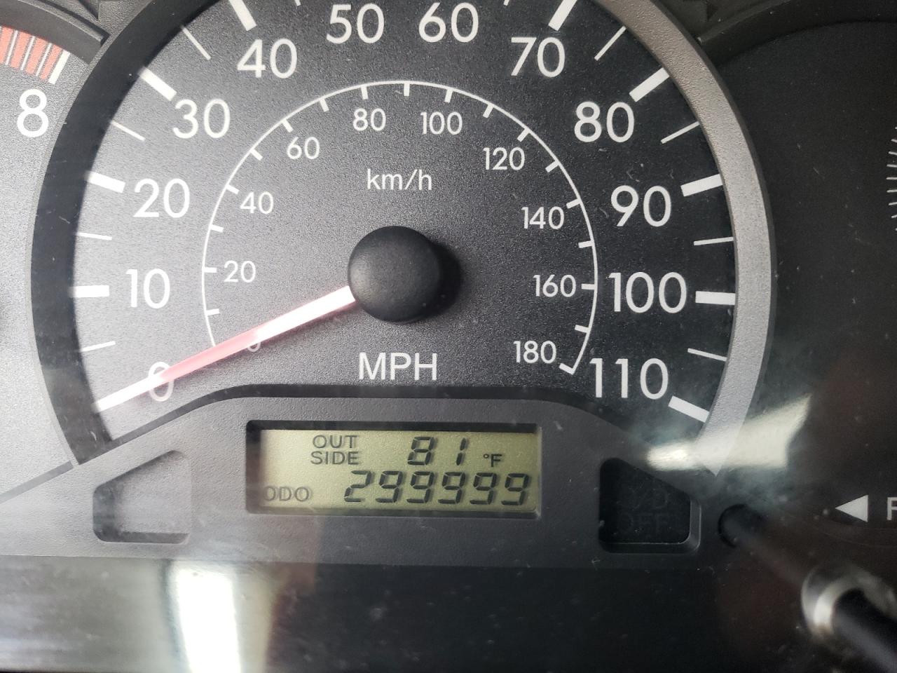 Photo 13 from auction – 2006 TOYOTA COROLLA CE with VIN 1NXBR32E96Z744069