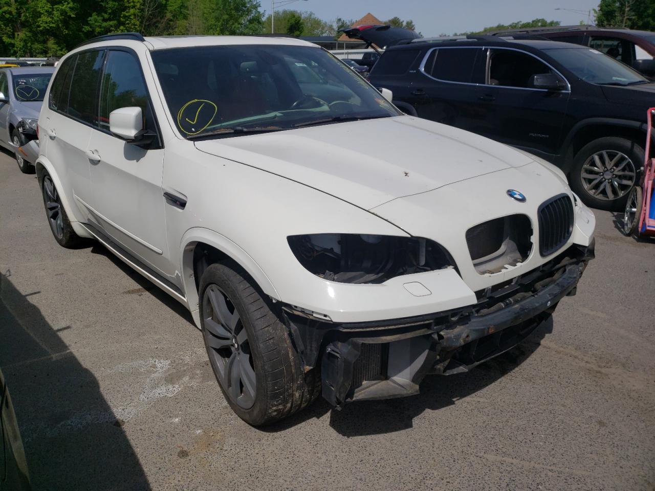BMW X5 M 2013 with VIN 5YMGY0C51D0C11982 - Photo from auction