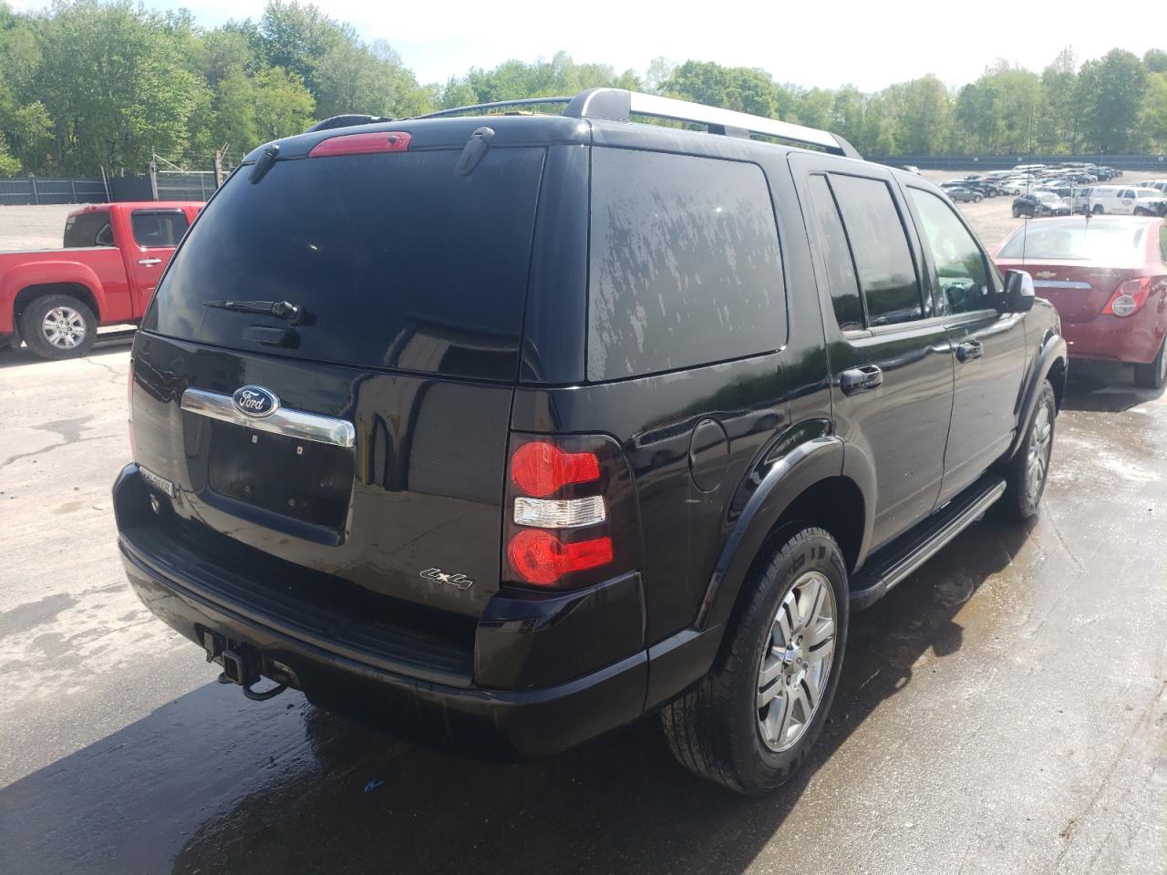 Photo 17 from auction – 2010 FORD EXPLORER L with VIN 1FMEU7FE4AUB06480