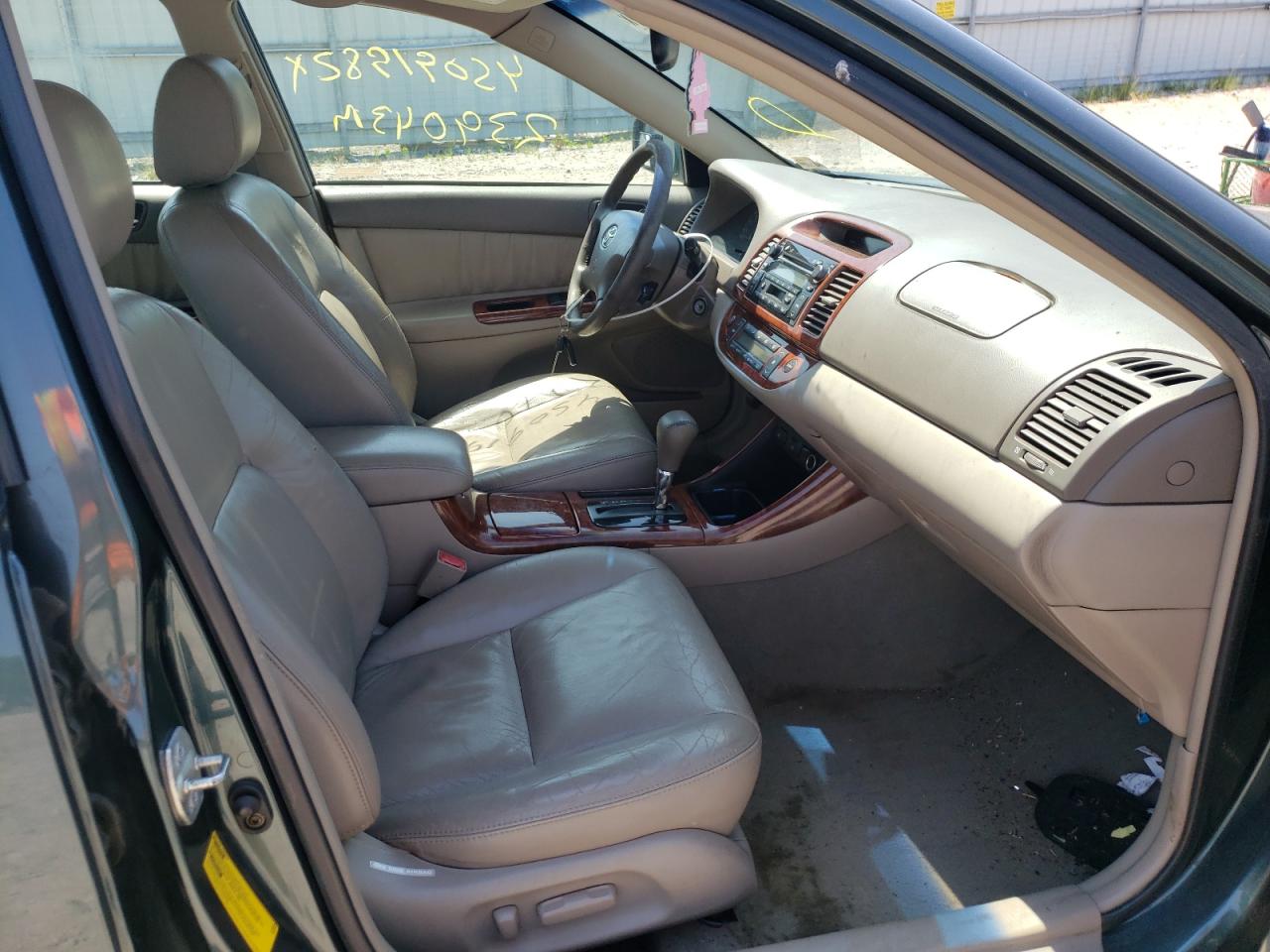 Photo 5 from auction – 2003 TOYOTA CAMRY LE with VIN 4T1BF30K43U546545