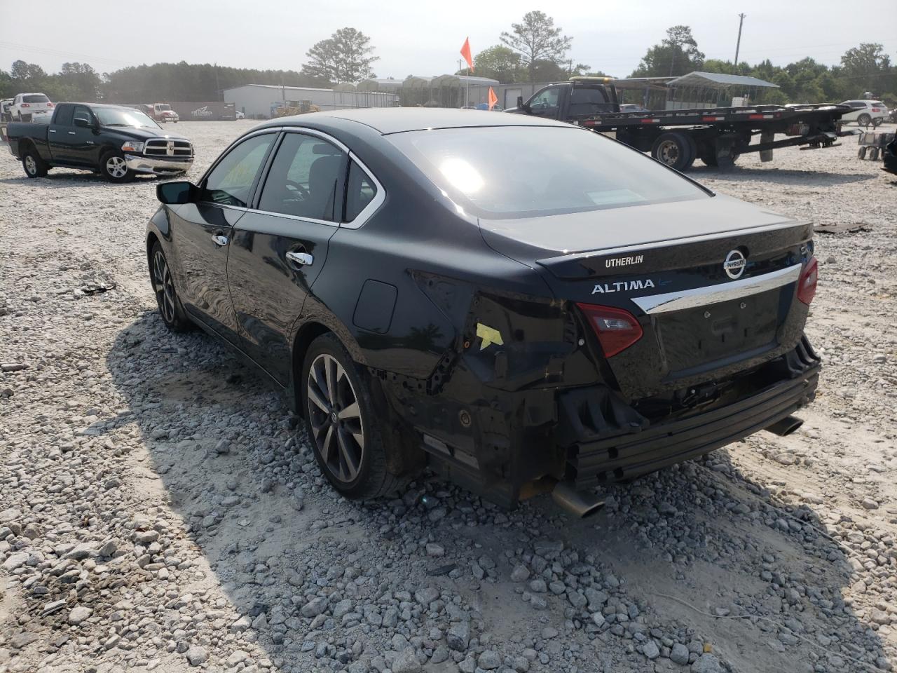 Photo 3 from auction – 2017 NISSAN ALTIMA 2.5 with VIN 1N4AL3AP6HC121799