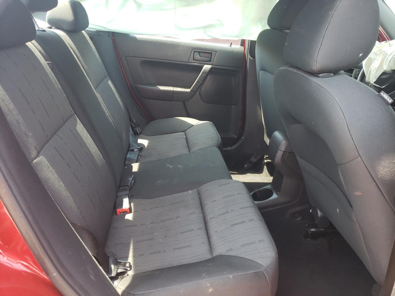 Photo 6 from auction – 2010 FORD FOCUS SE with VIN 1FAHP3FN0AW207432