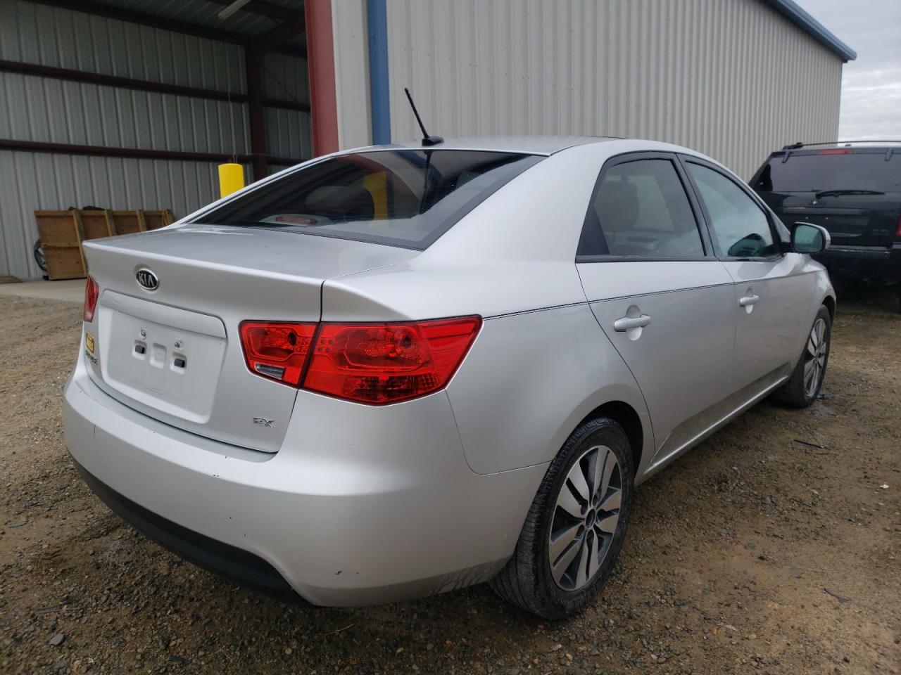 Photo 17 from auction – 2013 KIA FORTE EX with VIN KNAFU4A26D5687206