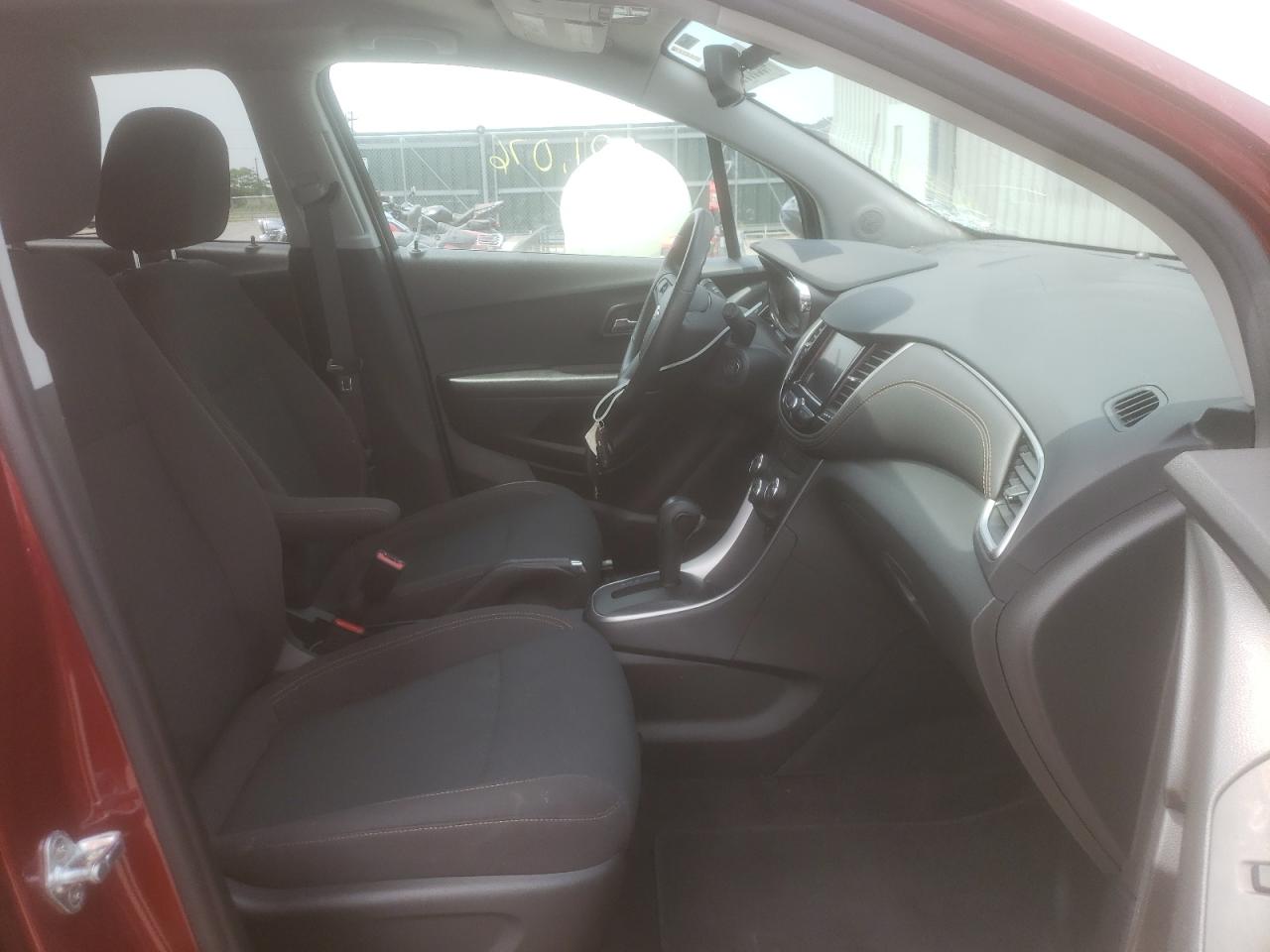 Photo 5 from auction – 2021 CHEVROLET TRAX LS with VIN KL7CJNSM7MB362647