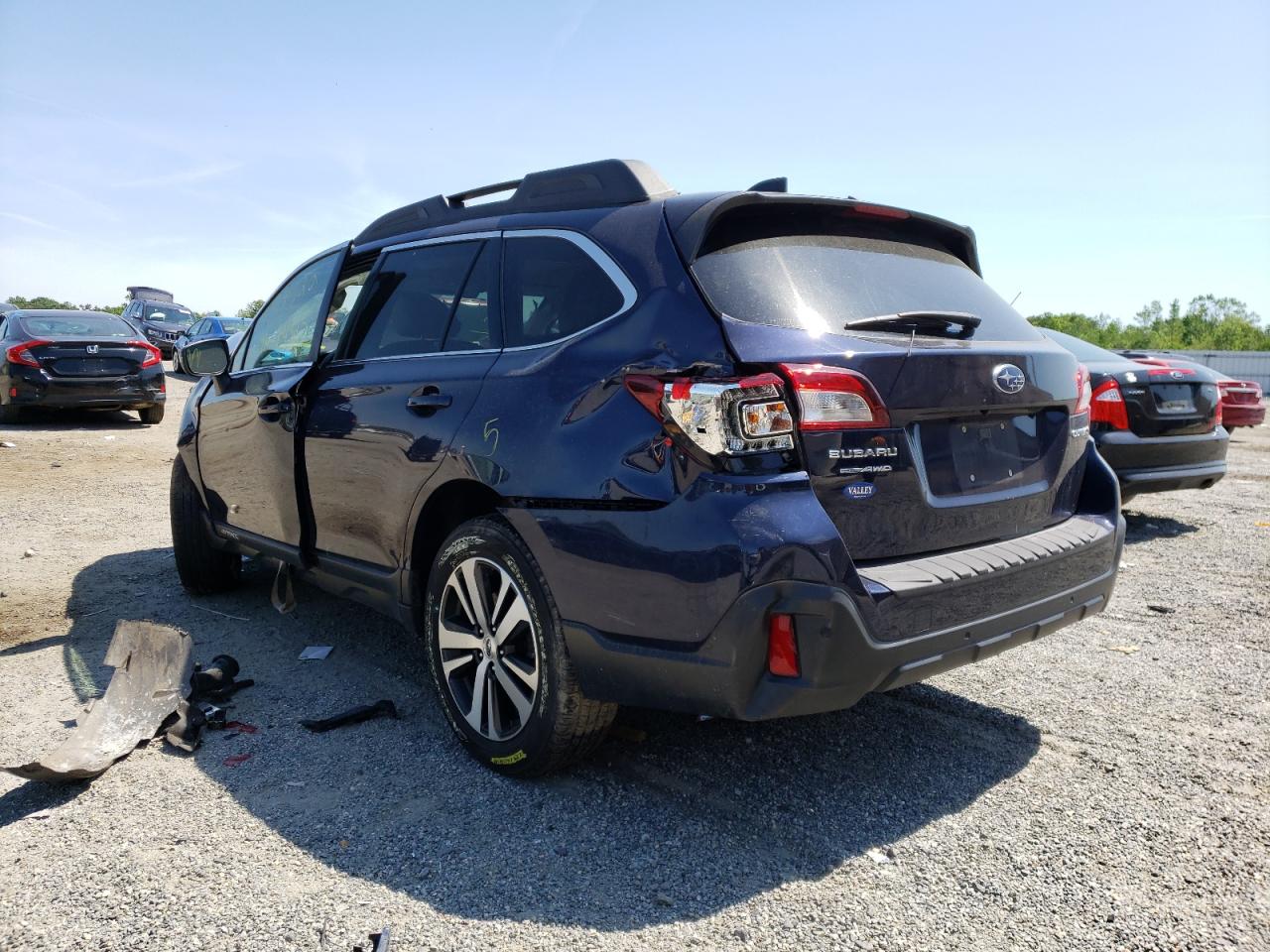 Photo 3 from auction – 2018 SUBARU OUTBACK 2. with VIN 4S4BSANC1J3219654