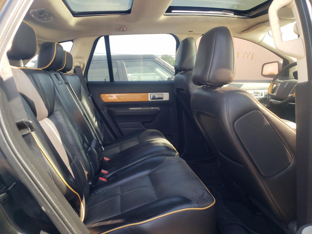 Photo 6 from auction – 2008 LINCOLN MKX with VIN 2LMDU68C68BJ24291