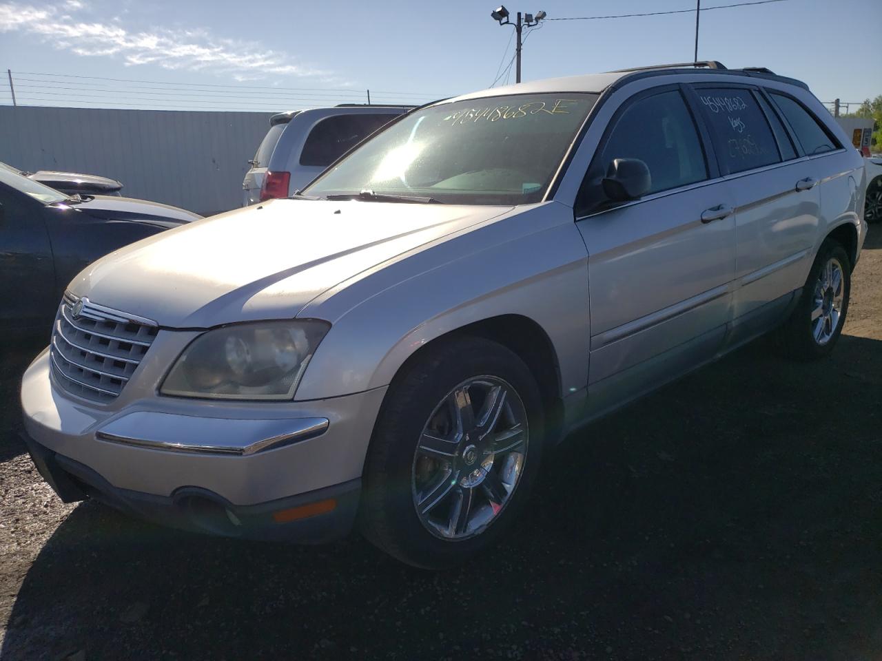 Photo 2 from auction – 2005 CHRYSLER PACIFICA T with VIN 2C8GF684X5R674370