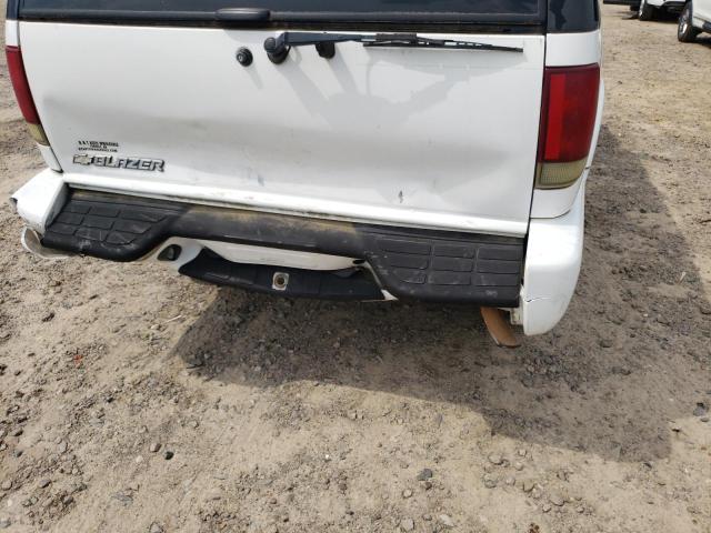 Photo 9 from auction – 2004 CHEVROLET BLAZER with VIN 1GNCS13X94K155394