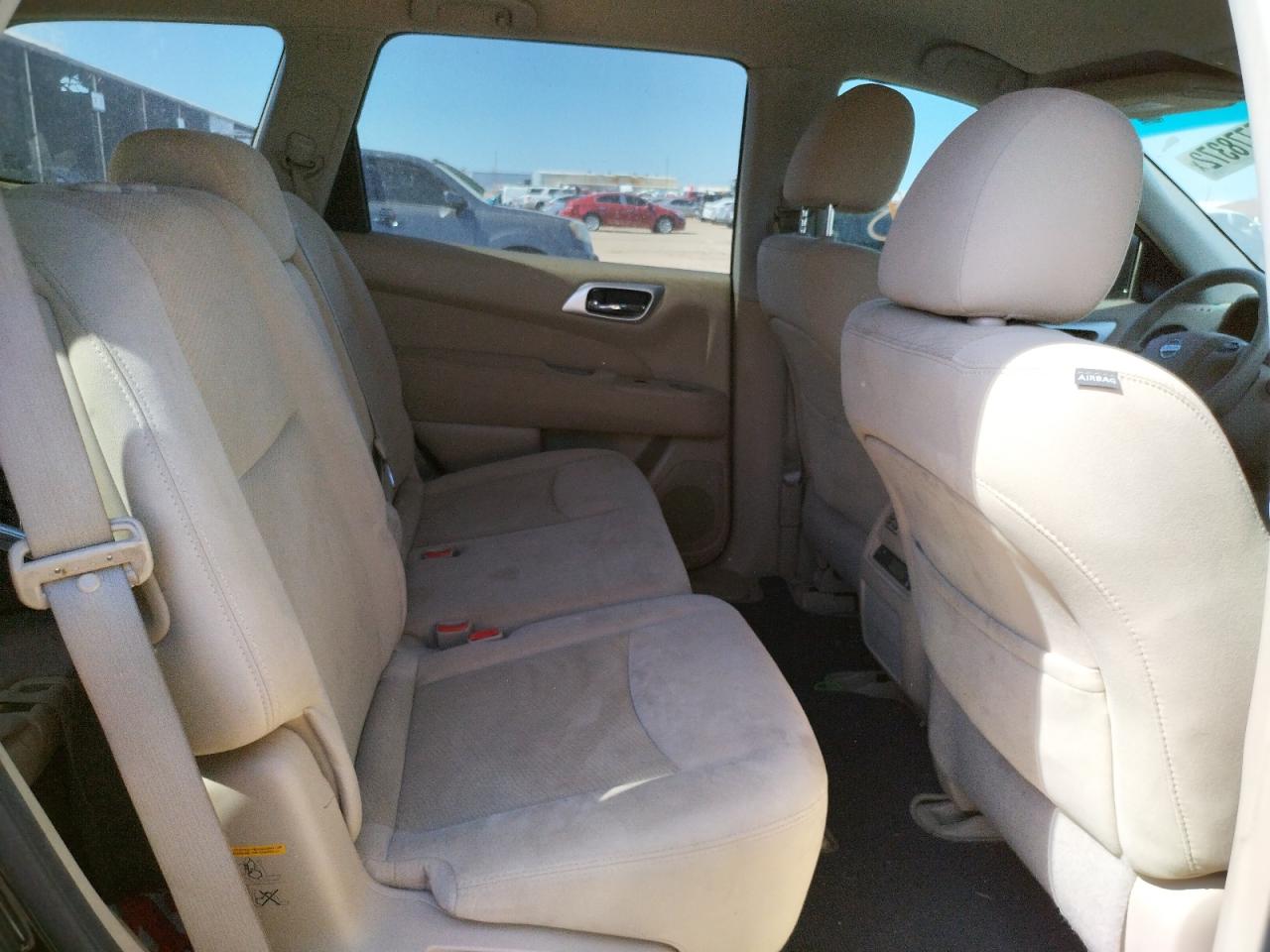 Photo 6 from auction – 2014 NISSAN PATHFINDER with VIN 5N1AR2MN3EC643441