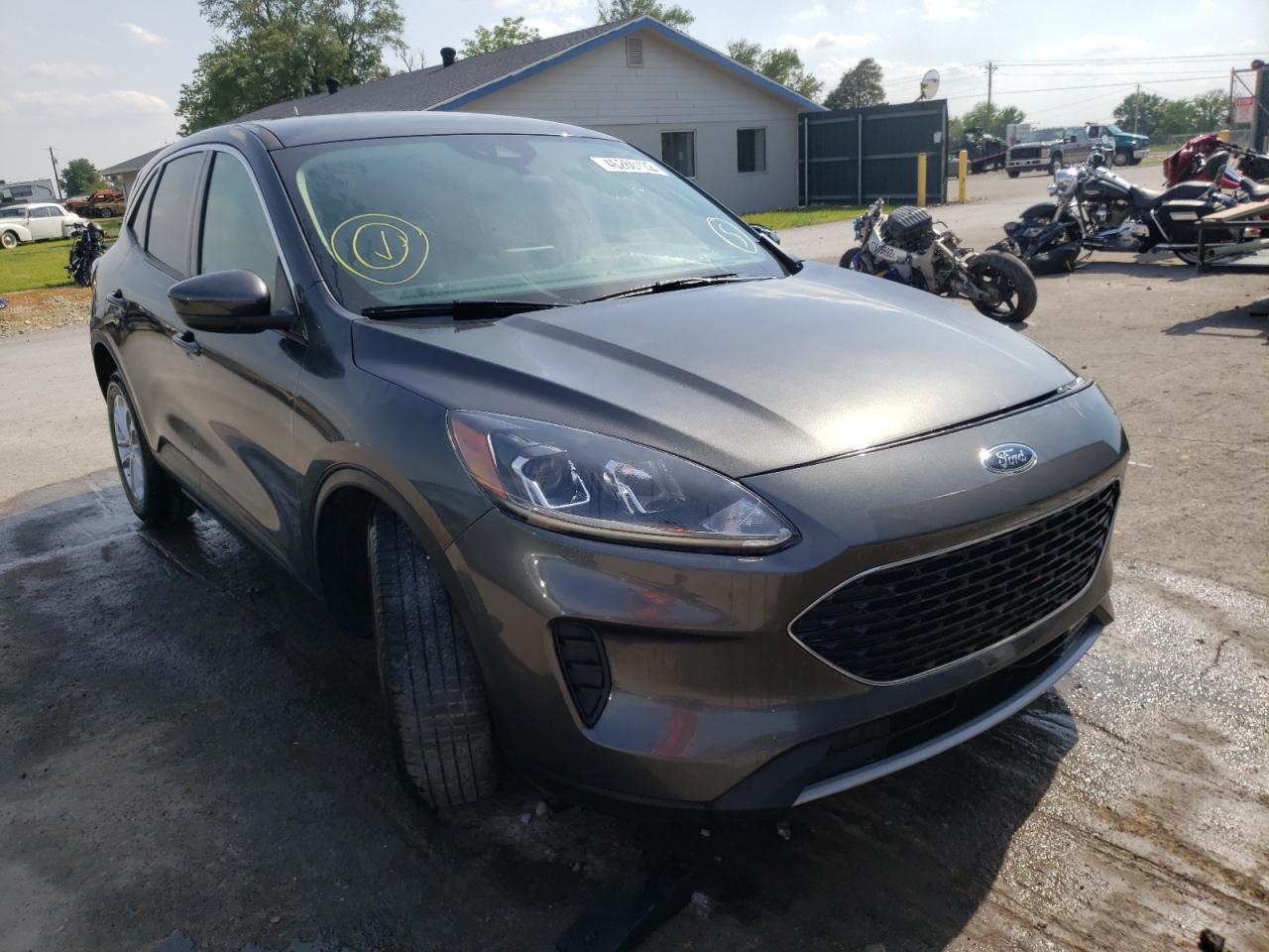 FORD ESCAPE SE 2020 with VIN 1FMCU0G68LUA76649 - Photo from auction
