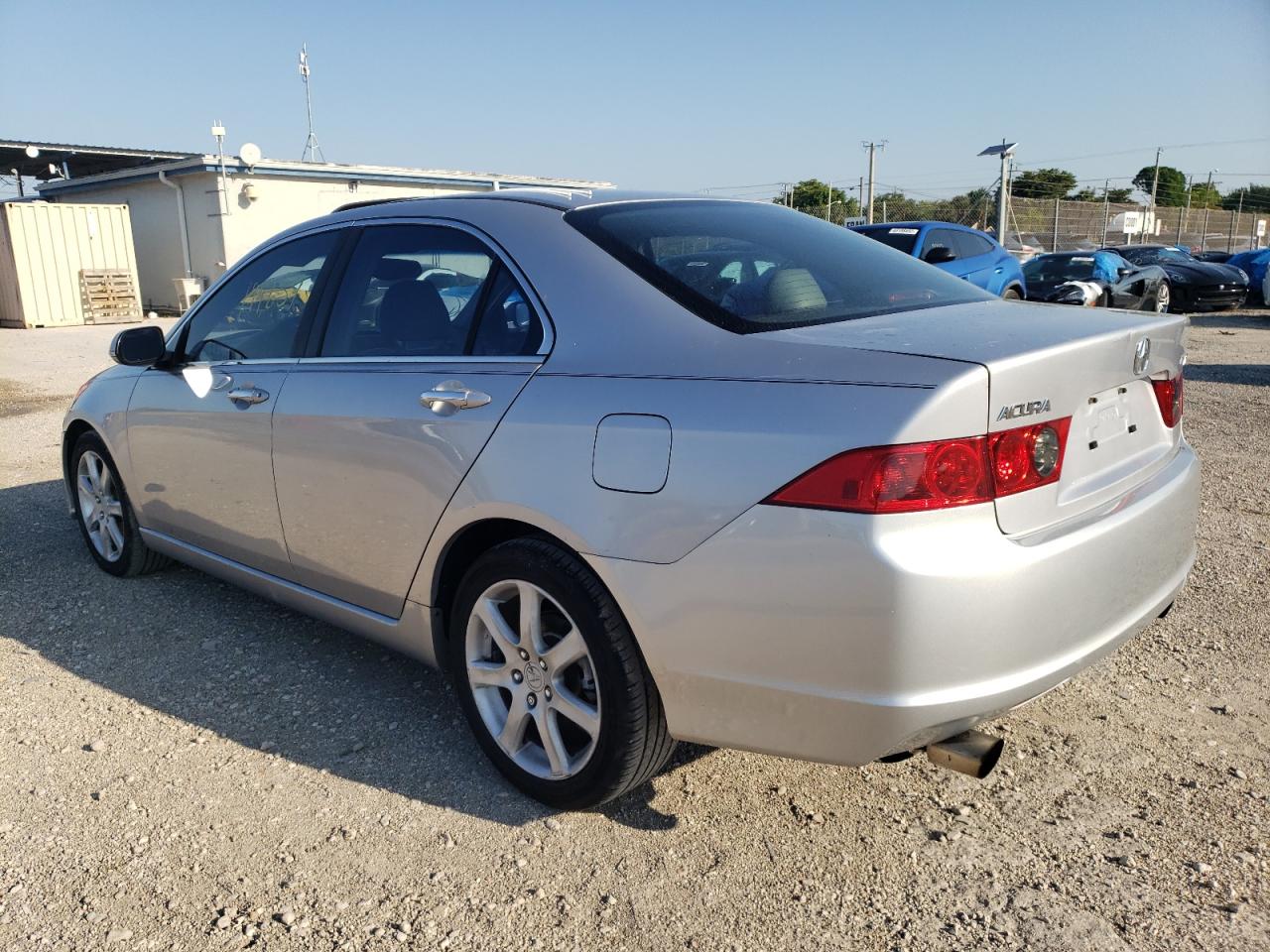 Photo 3 from auction – 2004 ACURA TSX with VIN JH4CL96834C031378