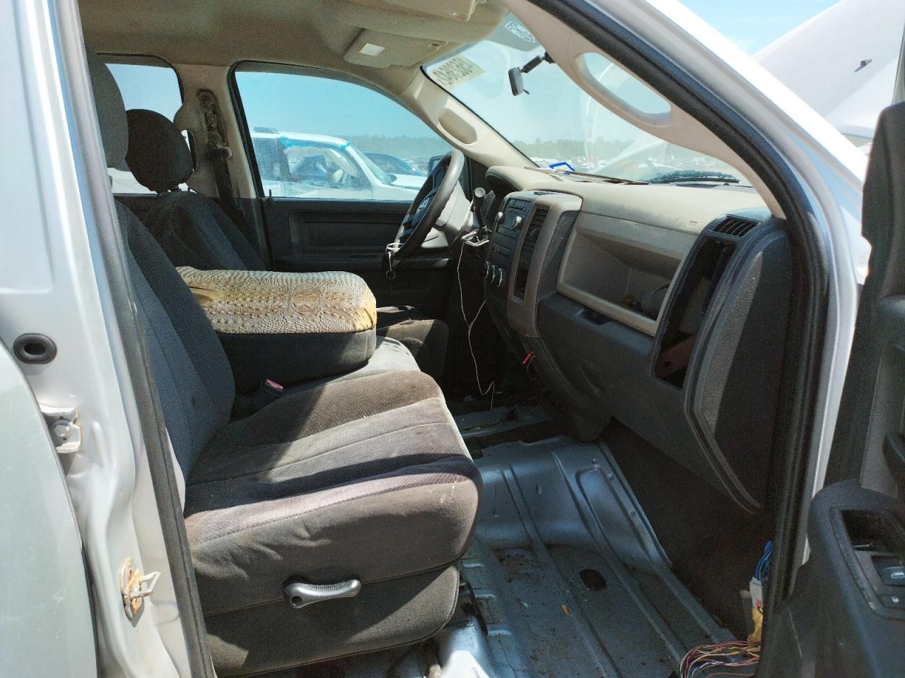Photo 5 from auction – 2012 DODGE RAM 1500 S with VIN 1C6RD6FP6CS301780