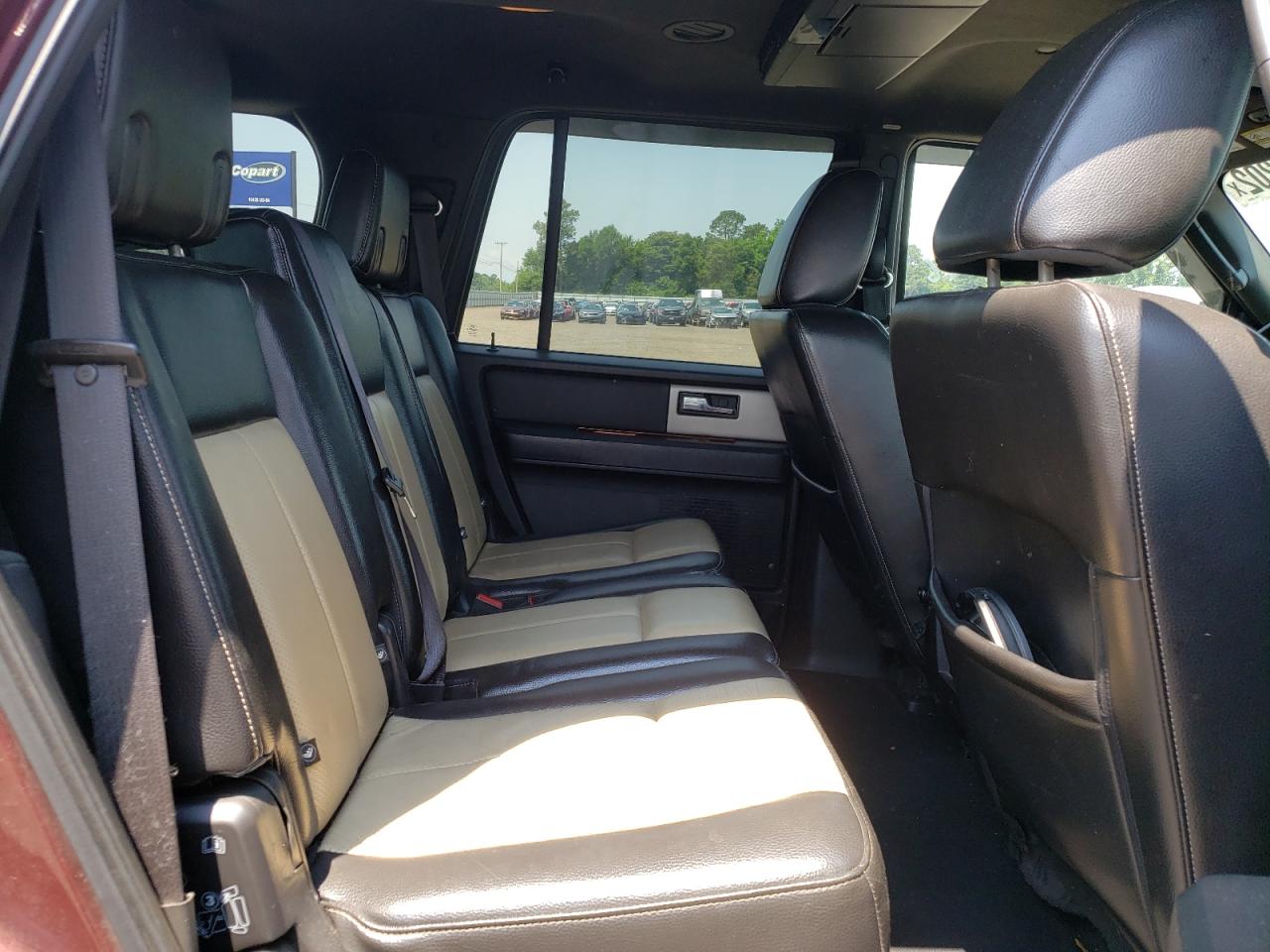 Photo 6 from auction – 2010 FORD EXPEDITION with VIN 1FMJU1J51AEB20625
