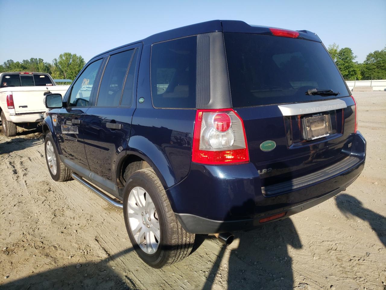 Photo 3 from auction – 2008 LAND ROVER LR2 SE with VIN SALFP24N18H014437