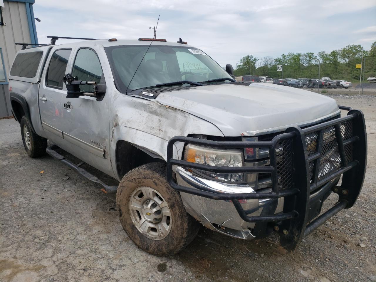 CHEVROLET SILVERADO 2010 with VIN 1GC4KYBG5AF137759 - Photo from auction