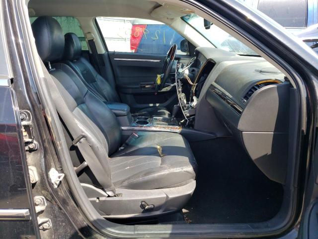 Photo 5 from auction – 2009 CHRYSLER 300C with VIN 2C3KA63T19H529873