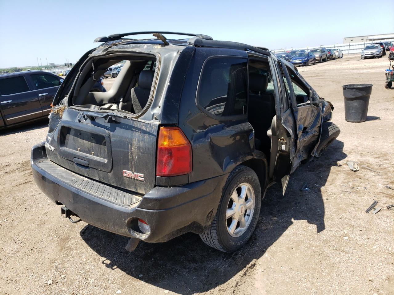 Photo 4 from auction – 2004 GMC ENVOY with VIN 1GKDT13S842446178