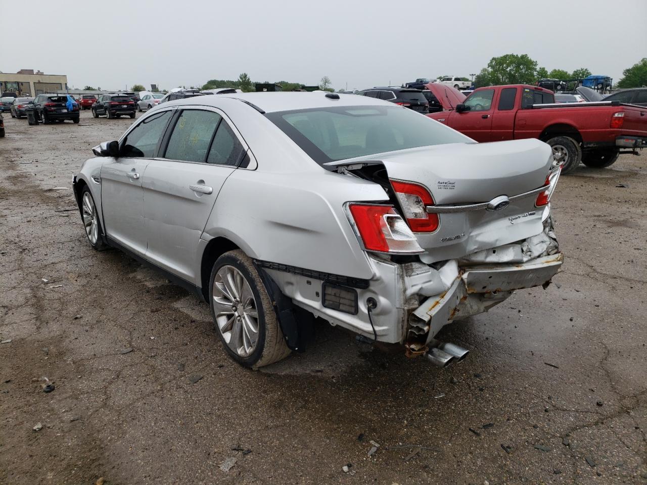 Photo 3 from auction – 2011 FORD TAURUS LIM with VIN 1FAHP2JW8BG151049