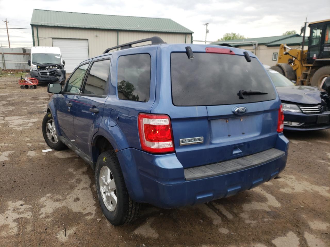Photo 3 from auction – 2010 FORD ESCAPE XLT with VIN 1FMCU9D73AKB80296