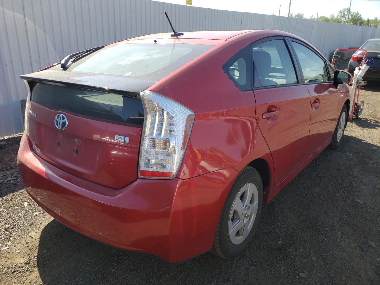 Photo 17 from auction – 2011 TOYOTA PRIUS with VIN JTDKN3DU8B1457645