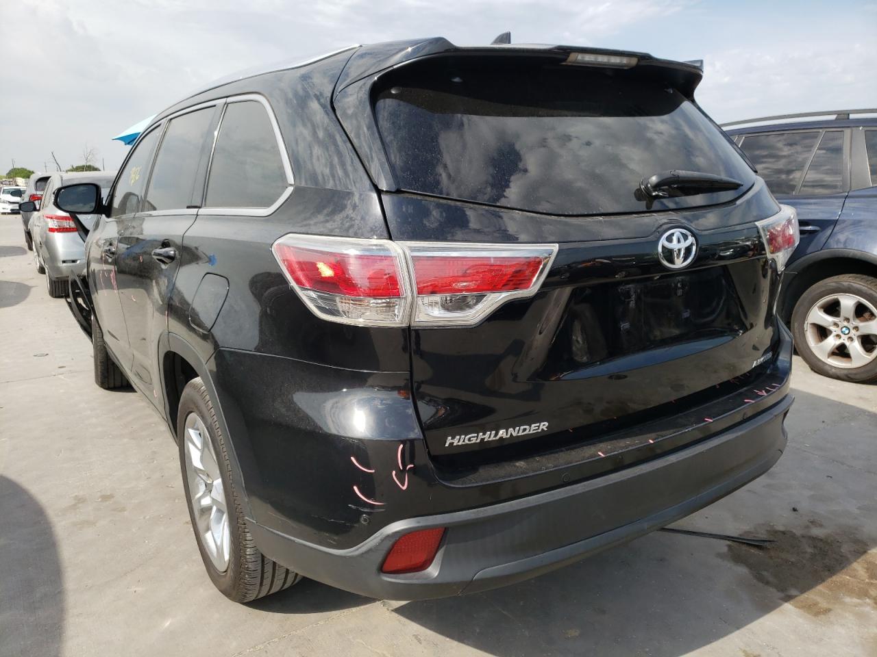 Photo 3 from auction – 2014 TOYOTA HIGHLANDER with VIN 5TDYKRFH0ES028366