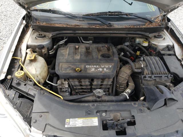 Photo 7 from auction – 2012 CHRYSLER 200 LX with VIN 1C3CCBABXCN152640